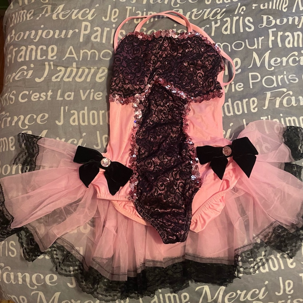 LARGE CHILD (12-14) PINK AND BLACK JAZZ DANCE COSTUME